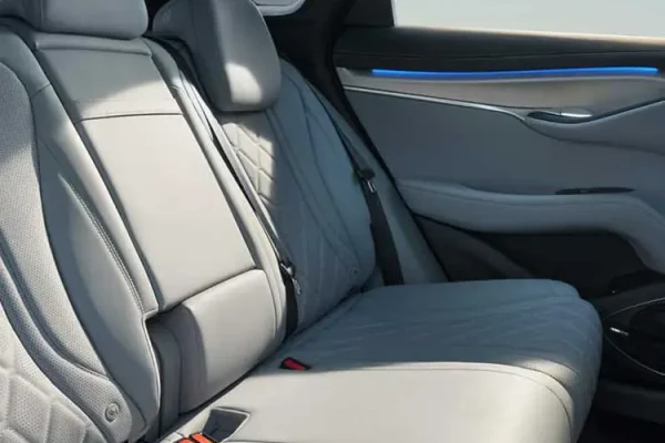 BYD SEALION 7 - Slide 9